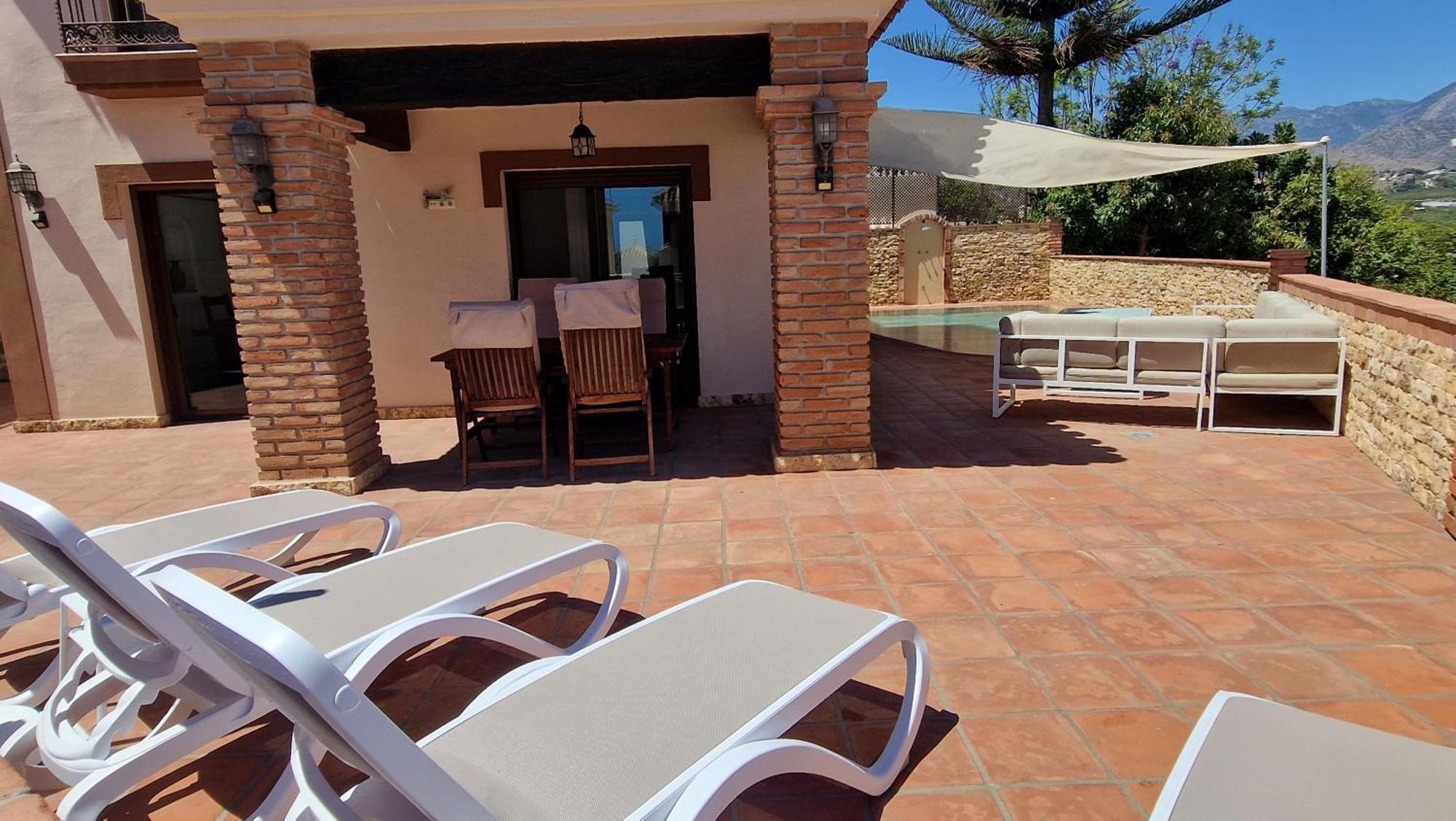 Villa Deluxe Nerja Silhouse Екстериор снимка