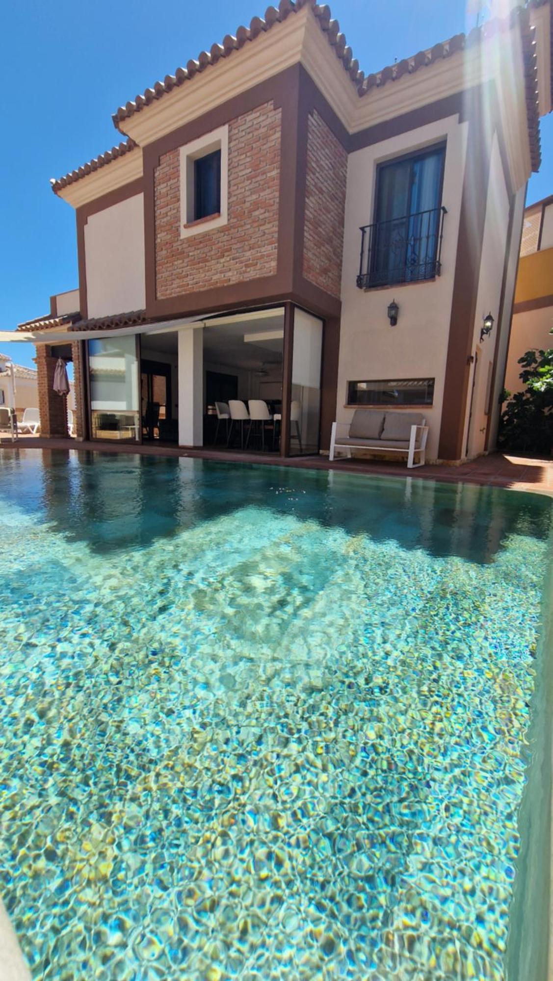 Villa Deluxe Nerja Silhouse Екстериор снимка